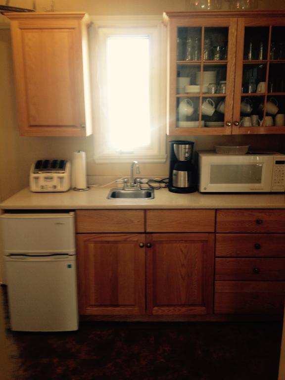 Mackenzie House B&B by Elevate Rooms Port Hawkesbury Buitenkant foto