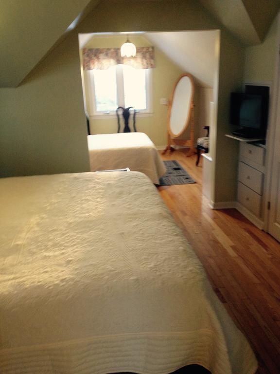 Mackenzie House B&B by Elevate Rooms Port Hawkesbury Buitenkant foto