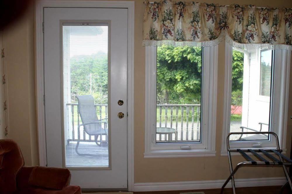 Mackenzie House B&B by Elevate Rooms Port Hawkesbury Buitenkant foto