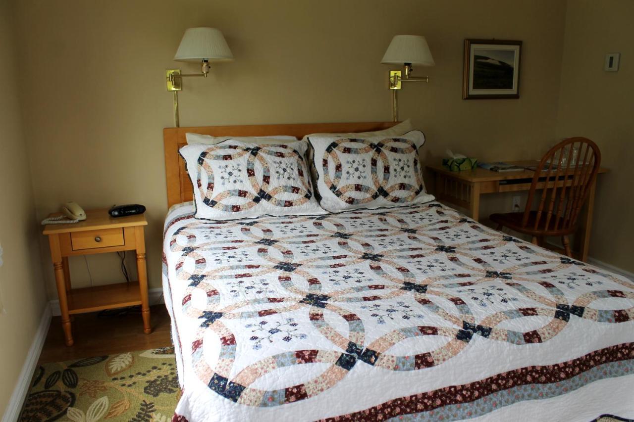 Mackenzie House B&B by Elevate Rooms Port Hawkesbury Buitenkant foto