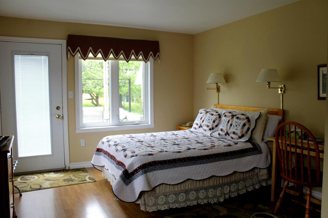 Mackenzie House B&B by Elevate Rooms Port Hawkesbury Buitenkant foto